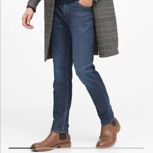NWT Banana Republic Traveler Jeans